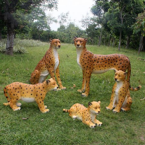 仿真豹子雕塑-公园草坪仿真动物