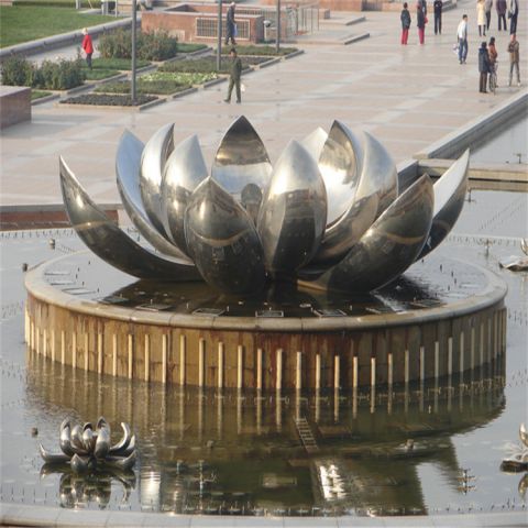 不锈钢莲花喷泉-公园荷花喷水水景雕塑