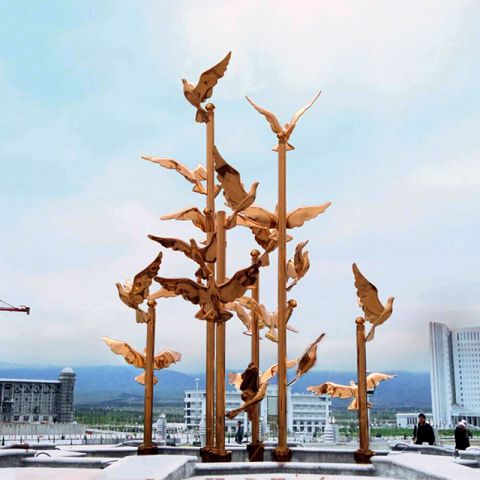 展翅腾飞的鸽子-城市广场烤漆不锈钢动物景观雕塑