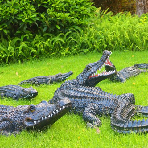 仿真鳄鱼-草坪绿地动物雕塑摆件