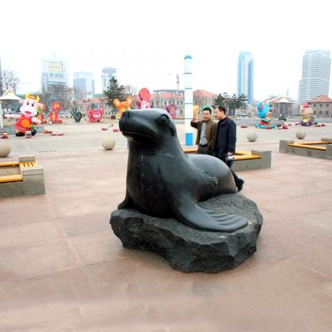 石雕海豹-黑色大理石海洋动物雕塑