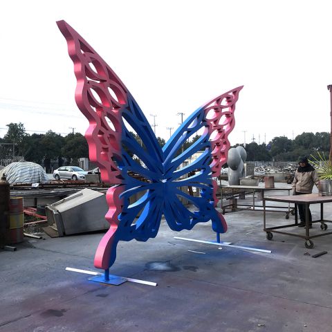 大型不锈钢抽象蝴蝶雕塑