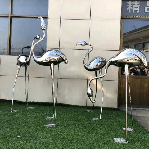 镜面火烈鸟雕塑-不锈钢镜面草坪动物雕塑