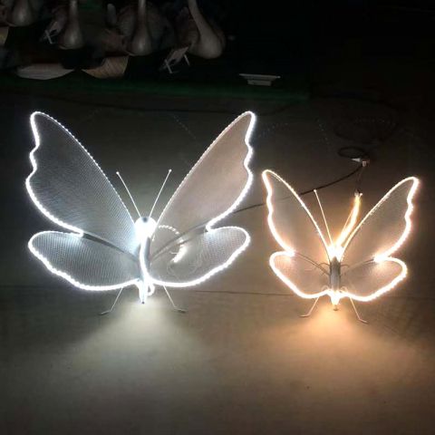 发光蝴蝶雕塑-不锈钢铁艺网格发光动物公园夜景雕塑摆件