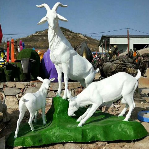 三羊开泰玻璃钢动物雕塑