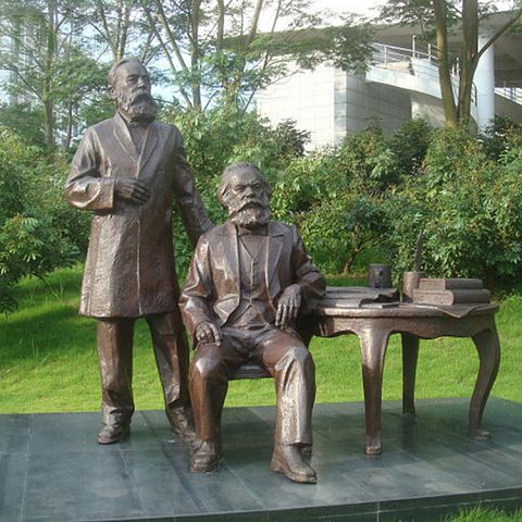 马克思与恩格斯情景铜雕-公园园林世界名人雕塑