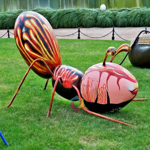 玻璃钢蚂蚁卡通雕塑-公园园林动物摆件