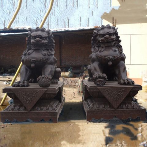 北京狮子铜雕-纯铜铸造看门动物镇宅雕塑