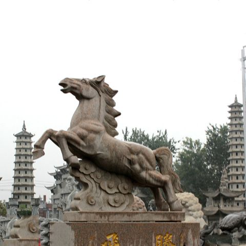 腾飞石雕马-城市园林动物景观雕塑