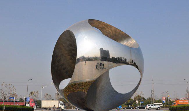 不锈钢广场圆球雕塑图片