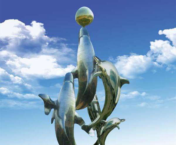 广场不锈钢顶球的海豚景观雕塑图片