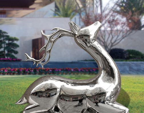 不锈钢抽象鹿雕塑图片