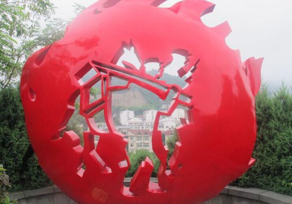 公园不锈钢抽象镂空球雕塑图片