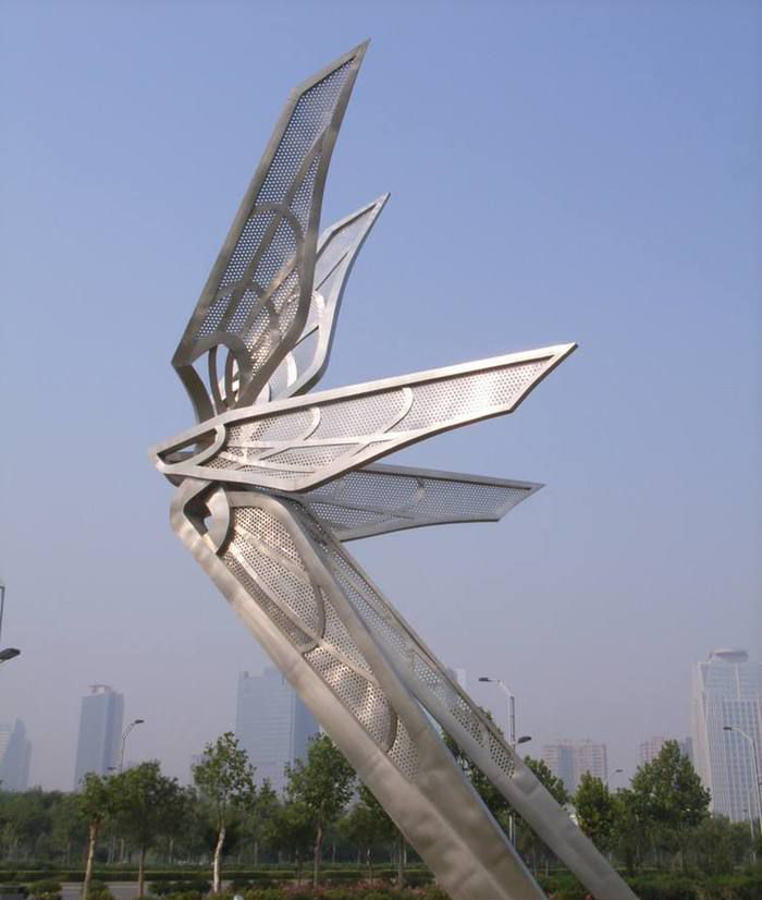 公园不锈钢蝴蝶翅膀雕塑图片