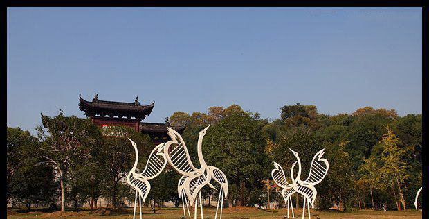公园不锈钢抽象仙鹤动物雕塑图片