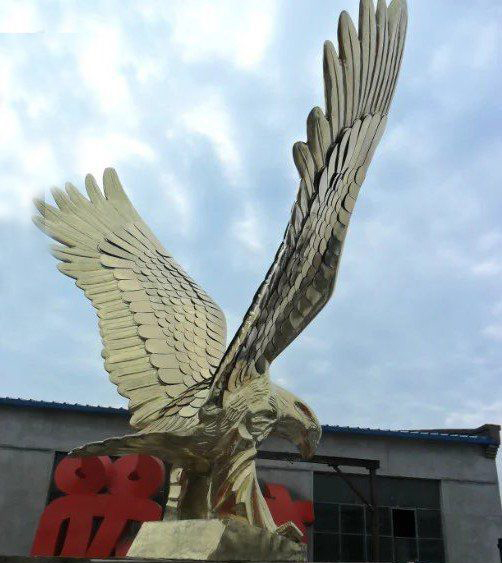 不锈钢展翅的雄鹰动物广场景观雕塑图片