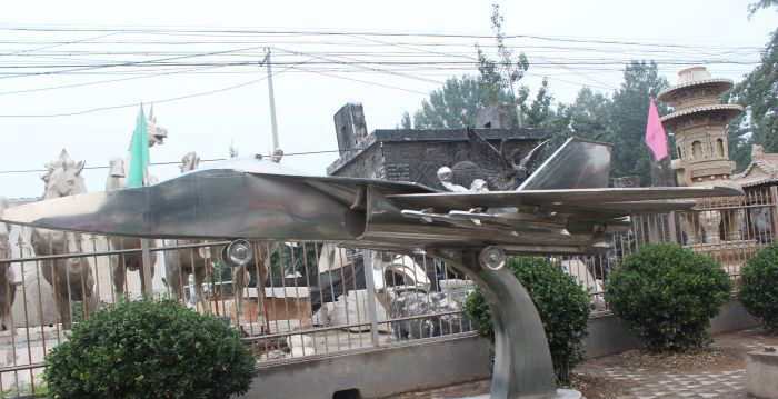 飞机模型不锈钢企业雕塑图片