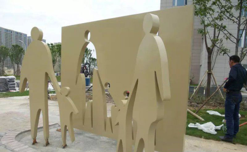 不锈钢抽象广场人物雕塑图片