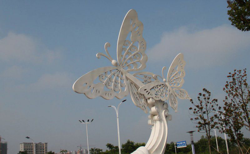 广场不锈钢蝴蝶雕塑图片