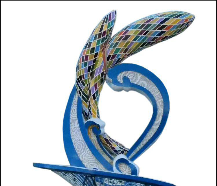 彩色不锈钢抽象海豚海浪雕塑图片