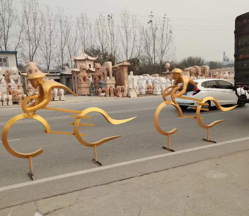 仿真不锈钢铁艺骑单车雕塑 图片
