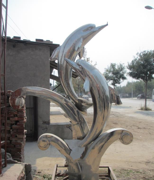 公园不锈钢海豚和海浪雕塑图片