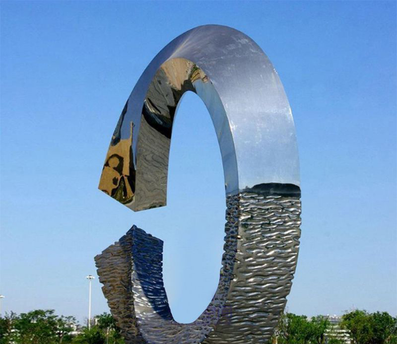 不锈钢圆环标志景观雕塑图片
