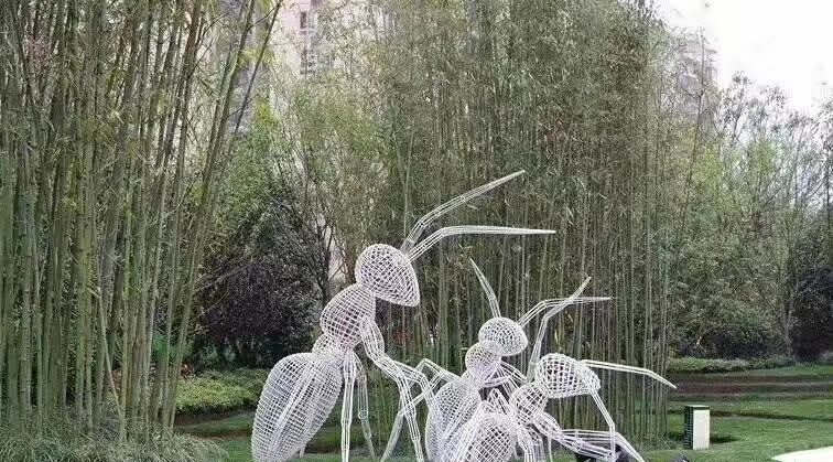 不锈钢艺术动物蚂蚁雕塑图片