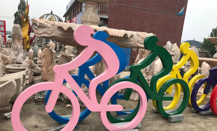 不锈钢抽象彩色骑车人物雕塑图片