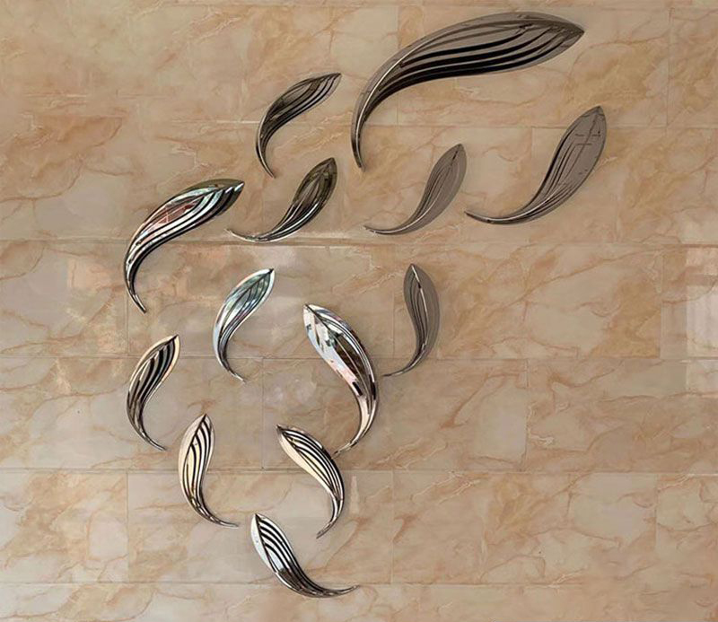 不锈钢抽象小鱼雕塑图片