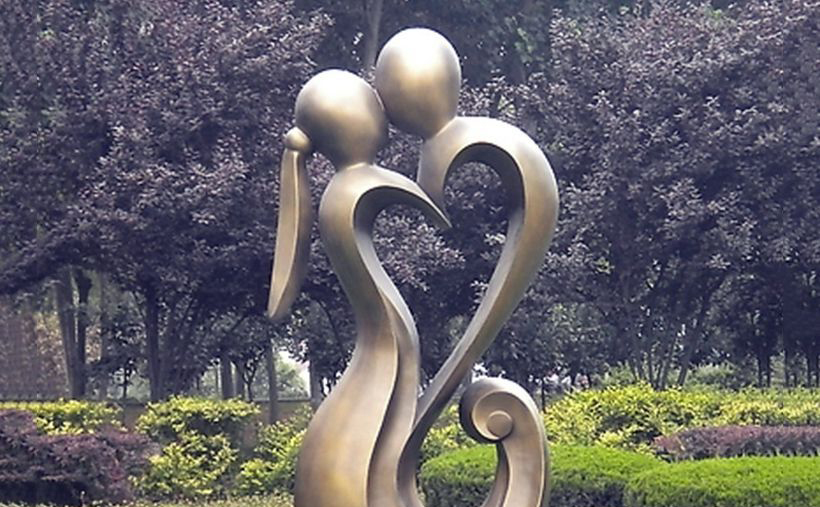 不锈钢抽象情侣公园雕塑图片