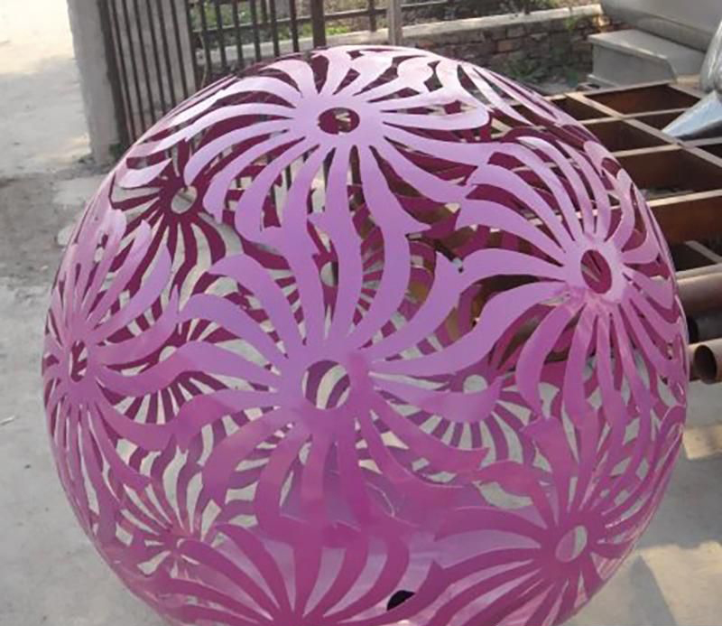 粉色不锈钢圆球景观雕塑图片