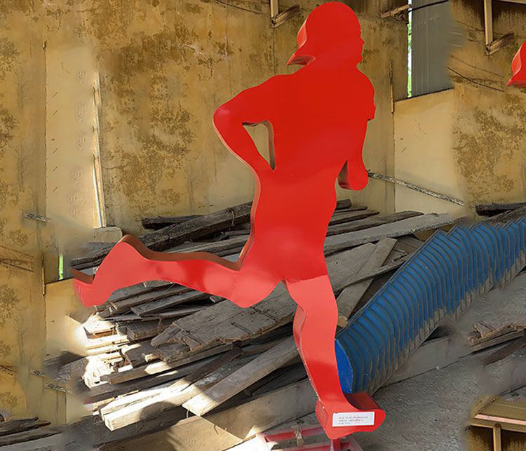 不锈钢跑步剪影抽象人物雕塑图片