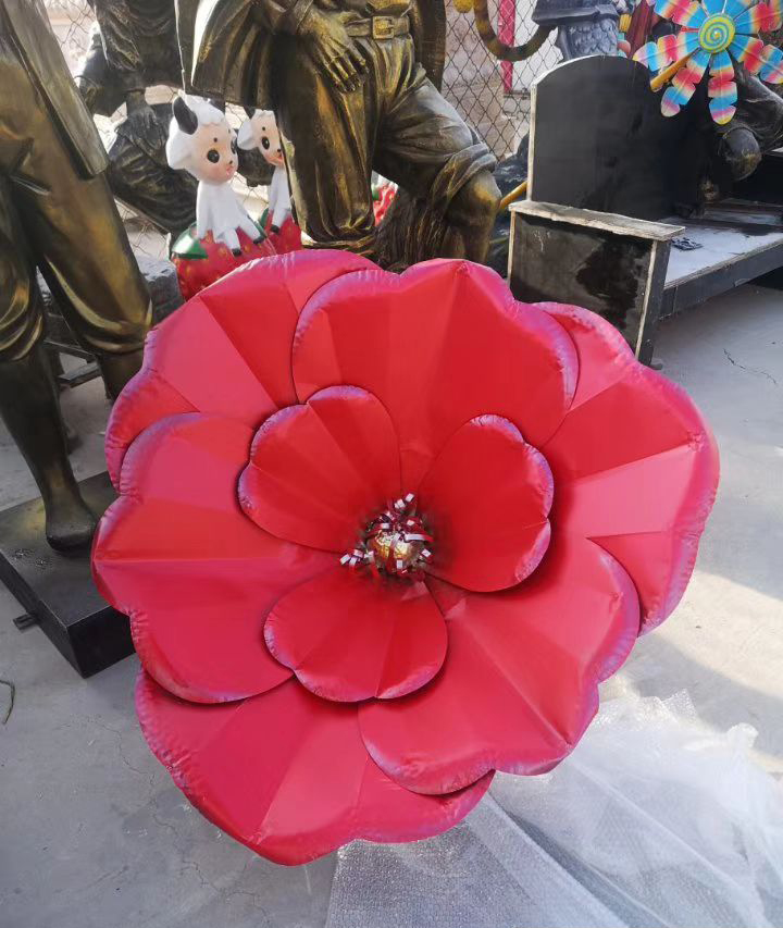 不锈钢锻造花朵雕塑广场景观雕塑图片