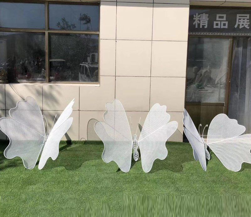 不锈钢编织镂空蝴蝶雕塑图片