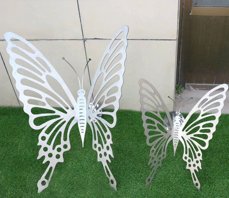 不锈钢镂空蝴蝶雕塑图片