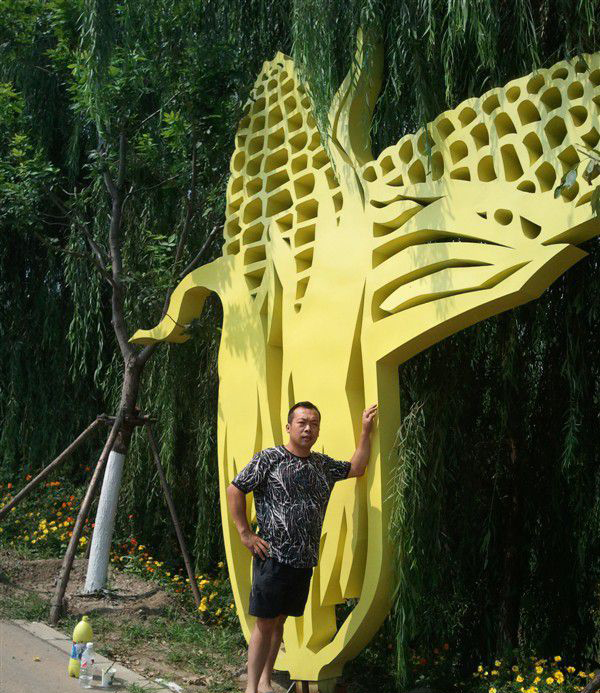 不锈钢编制玉米园林景观雕塑图片