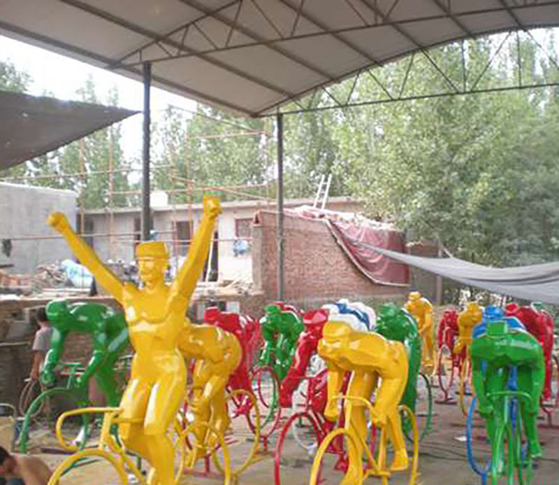 不锈钢赛车自行车雕塑 图片