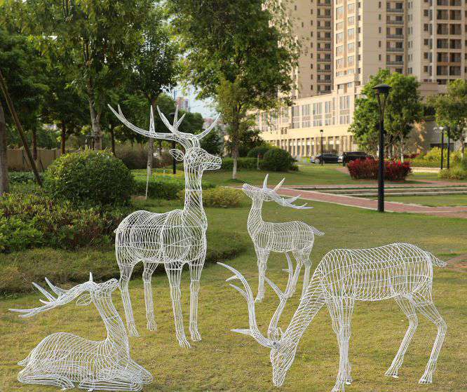 不锈钢铁艺镂空鹿雕塑图片