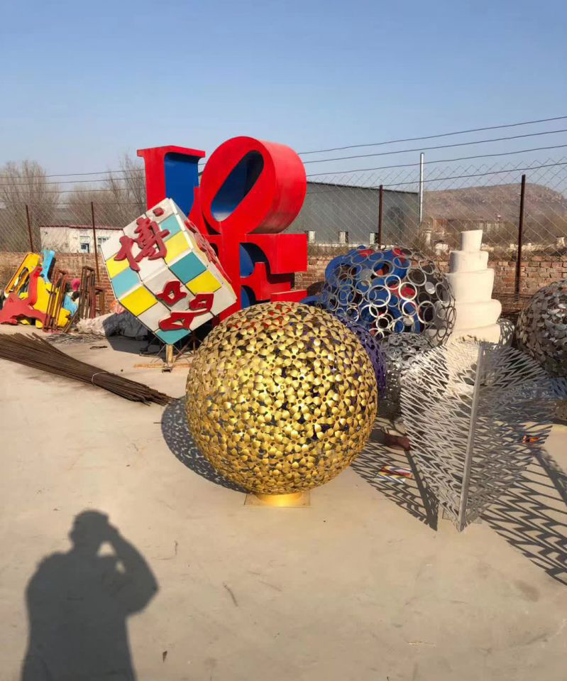 不锈钢铁艺镂空球装饰雕塑图片