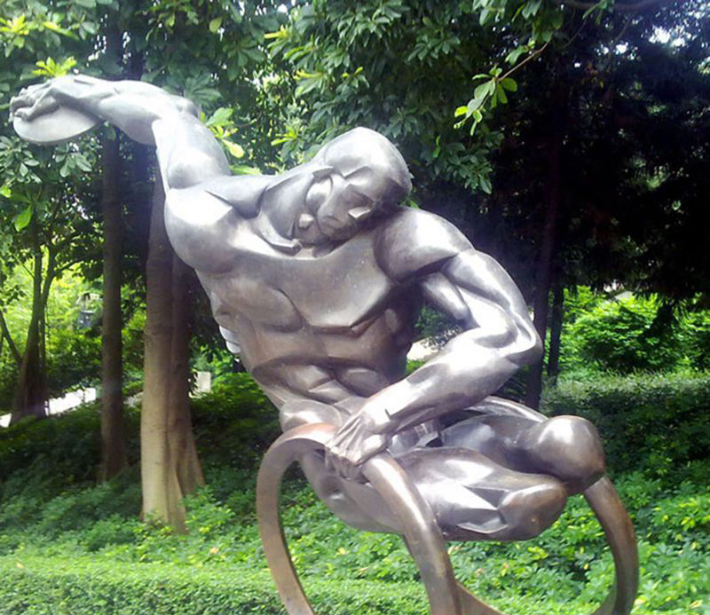 不锈钢运动人物雕塑图片