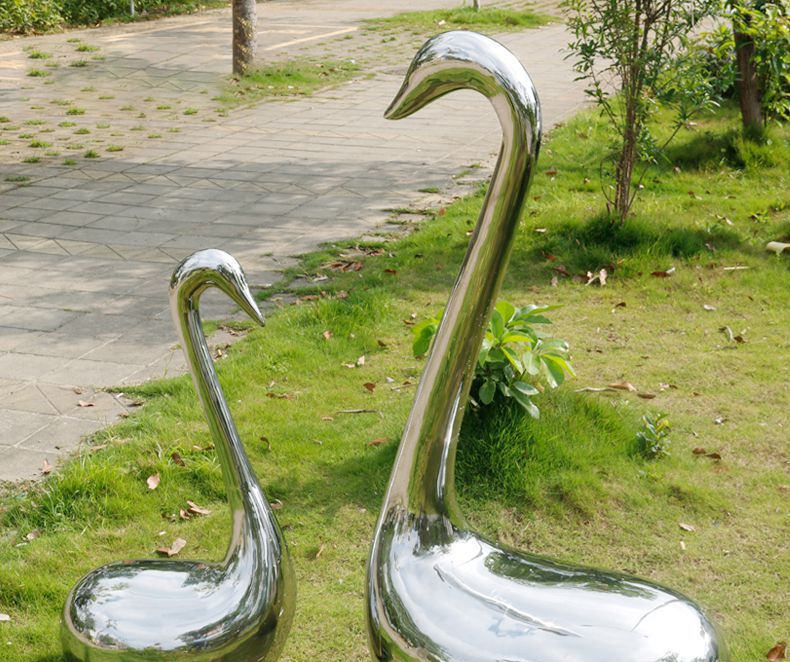 公园天鹅抽象不锈钢雕塑 图片