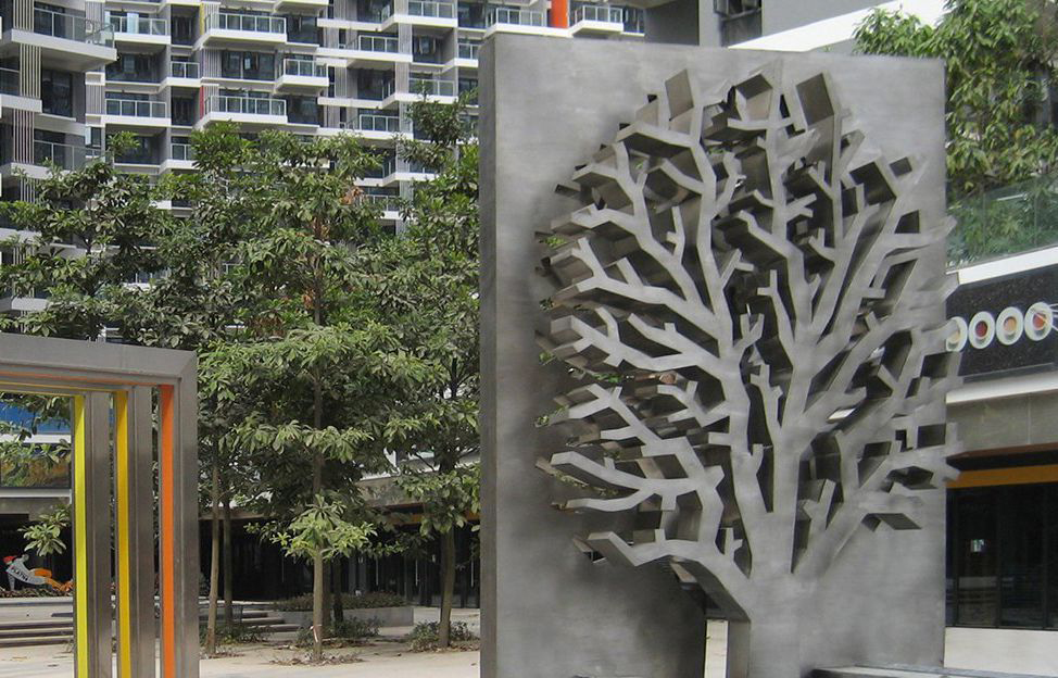 不锈钢镂空树广场景观雕塑图片