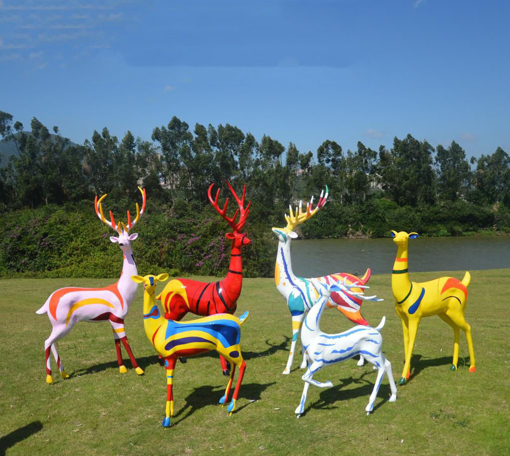 不锈钢彩绘梅花鹿公园景观雕塑图片