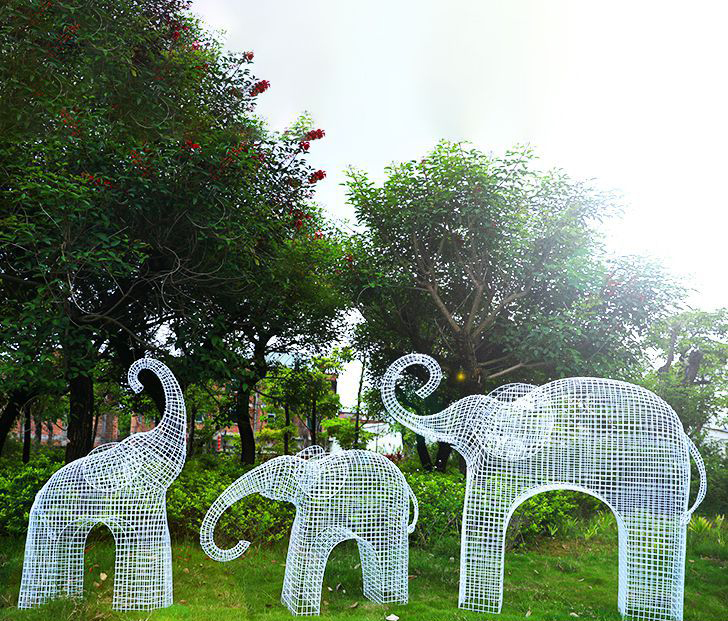 不锈钢镂空大象雕塑图片
